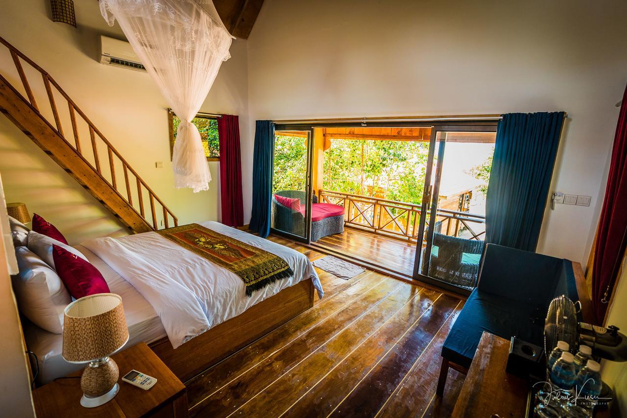 Sol Beach Resort Koh Rong Sanloem Exteriör bild