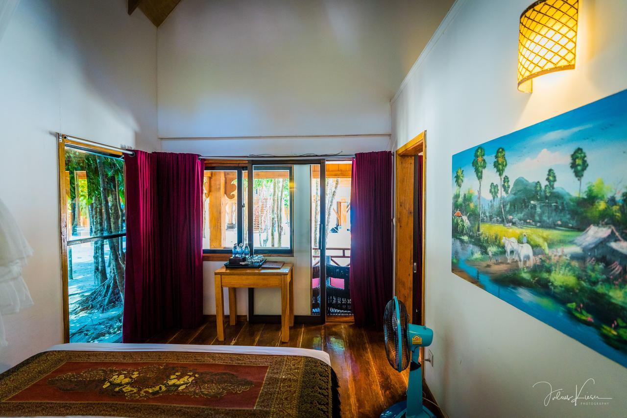 Sol Beach Resort Koh Rong Sanloem Exteriör bild