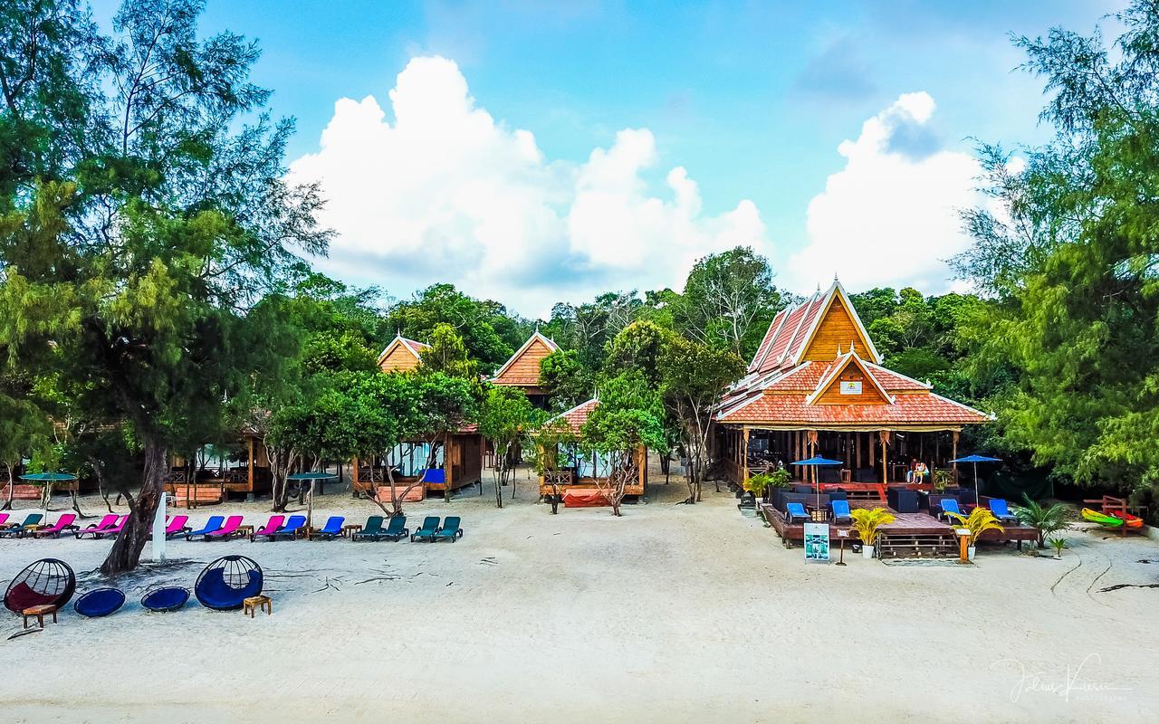 Sol Beach Resort Koh Rong Sanloem Exteriör bild