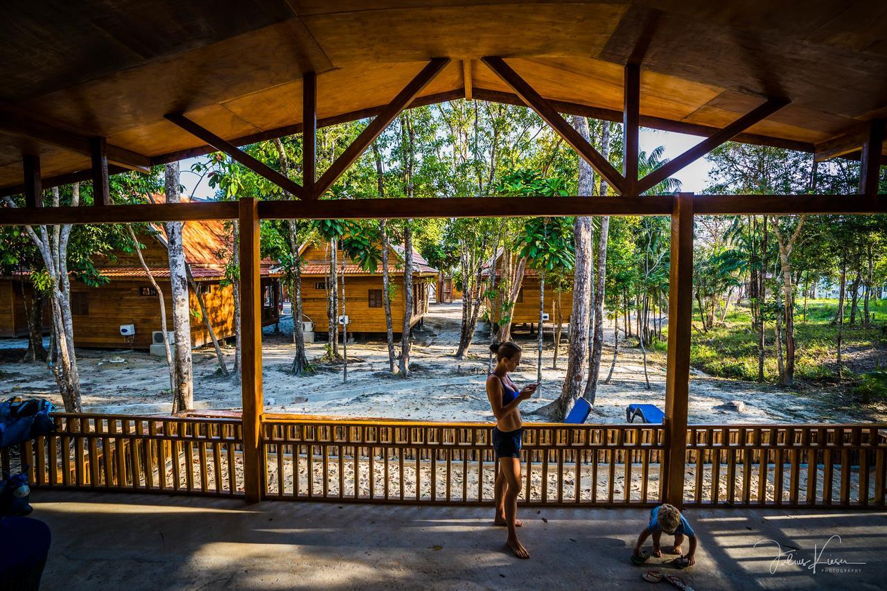 Sol Beach Resort Koh Rong Sanloem Exteriör bild