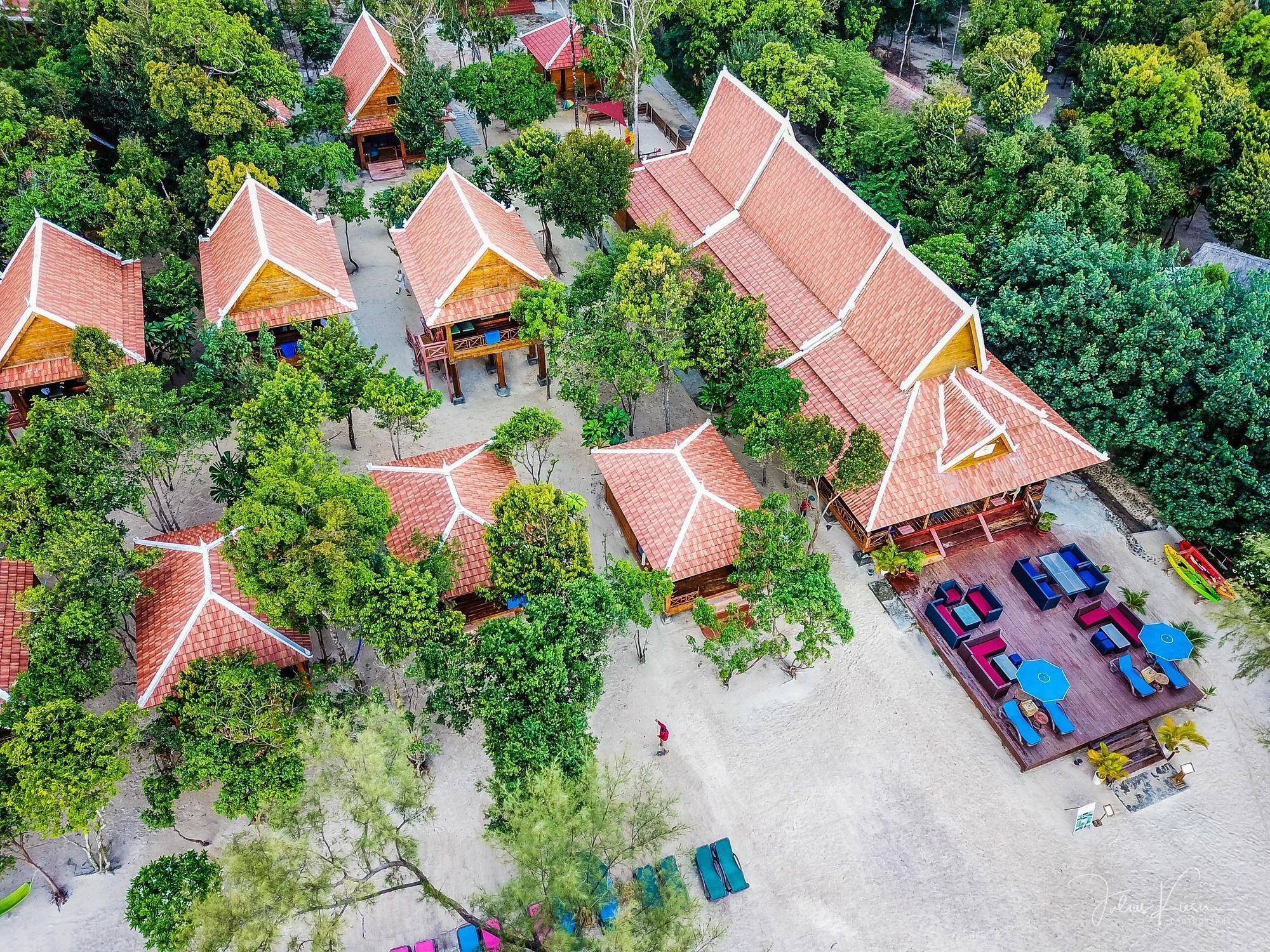 Sol Beach Resort Koh Rong Sanloem Exteriör bild